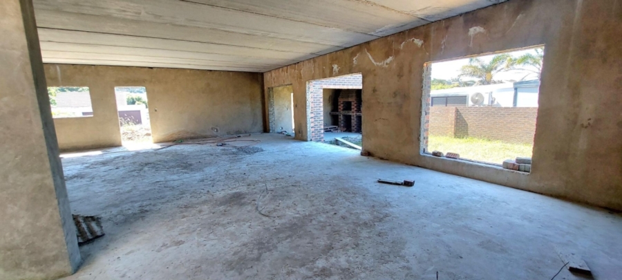6 Bedroom Property for Sale in Sunrise On Sea Eastern Cape